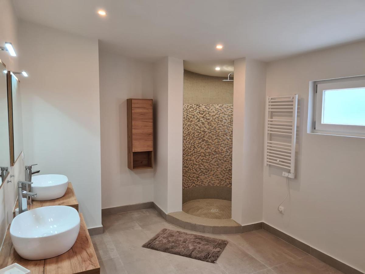 Quinta Omorka Suites Лагос Екстериор снимка